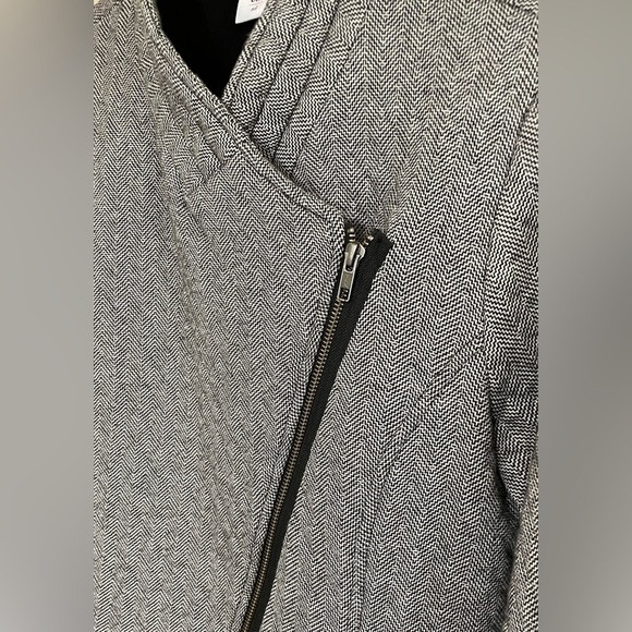 Cabi 100% cotton grey herringbone quilted moto fall jacket - Picture 5 of 11